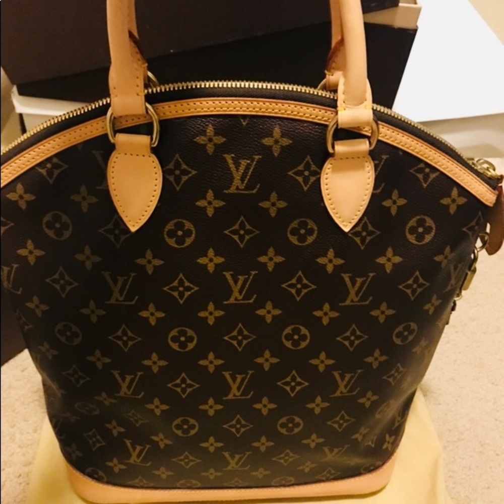 Authentic Louis Vuitton Lockit Vertical